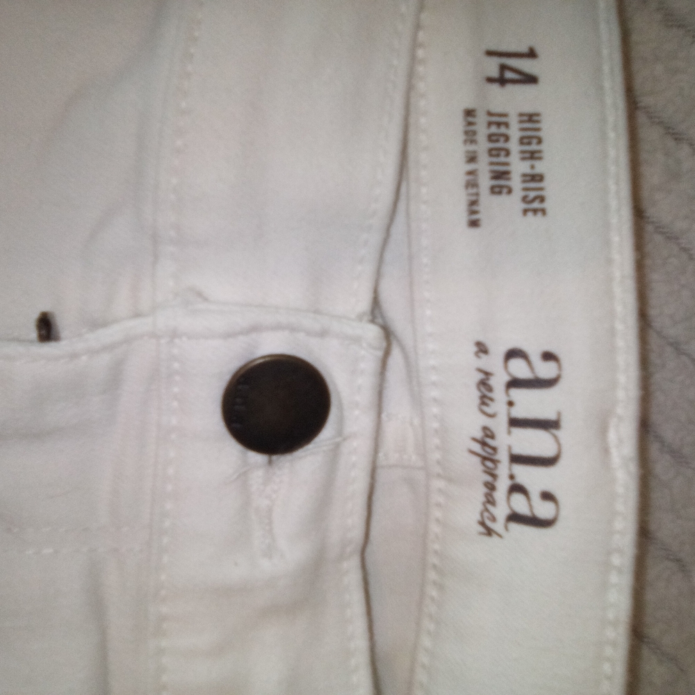 White High Rise Skinny Jeans/Jeggings Cropped Size 14 By a.n.a - Picture 4 of 5